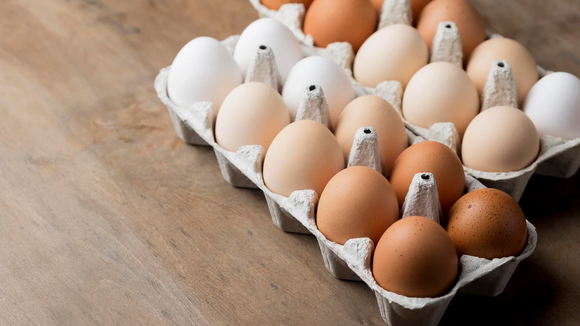 Huevos de diferentes colores